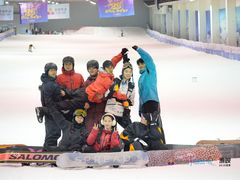 -乔波室内滑雪场