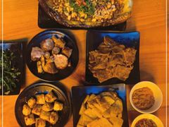 -乔岩保应烧烤店