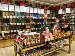 -VENCHI 闻绮(北京国贸商城店)