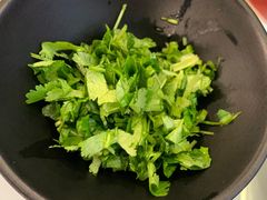 香菜-昱家胡同·烧烤海鲜铜锅涮肉(和平里店)