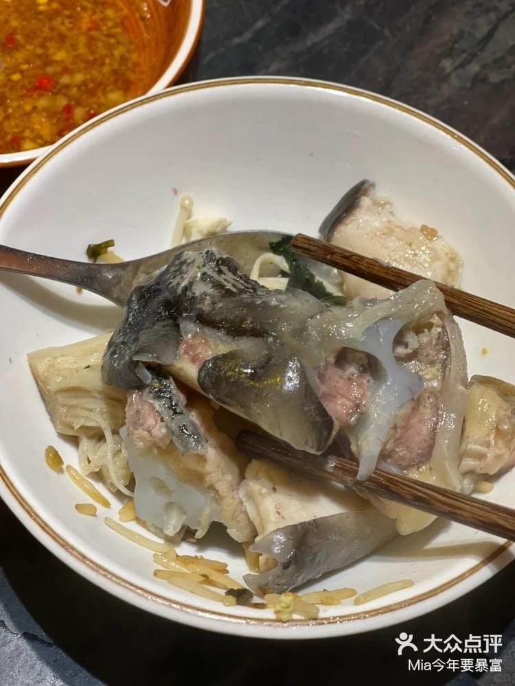 郴州必吃华兰家柴火鱼良心推荐