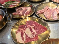 -哈哈碳都·牛肋条无限自助烤肉(台江万达店)