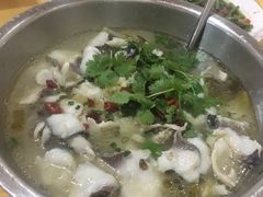 酸菜鱼-鲤鱼塘农家山庄