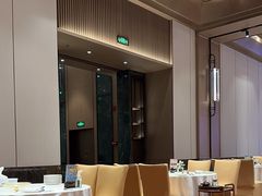 -景月阁空中食府(希尔顿酒店)