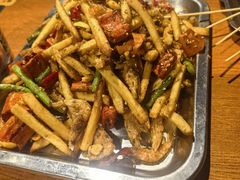 -京狮炙燥·精酿烧烤(首经贸店)