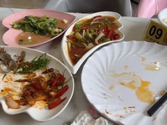 -覃记海鲜美食餐厅