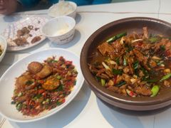-阿瓦山寨·湘菜现炒·剁椒鱼头王(咸阳总店)