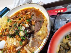 -丽丽三鲜螺蛳粉(田林路店)