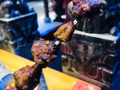 -沪小二炭火蛙锅(淮海中路美食不夜城店)