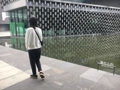 -知美术馆