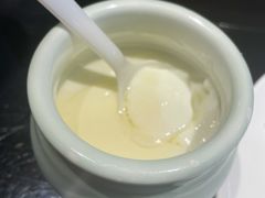 港式酸奶-高第街56号港式餐厅·精选(世茂广场宽厚里大明湖店)