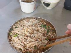 -正宗杨记普洱酸醋米线(总店)