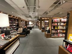 -茑屋书店(天目里店)