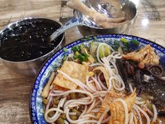 -柳石居柳州螺蛳粉(万达店)