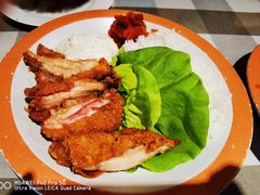 炸鸡排配鞑靼酱便当-BISTROFIORE美伊娜(伊犁南路店)