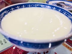 -赵记传承特色牛奶甜品(泉城广场店)