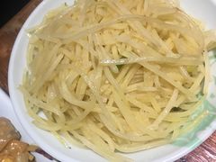 酸辣土豆丝-满园烤鸭·春饼(太原街万达店)