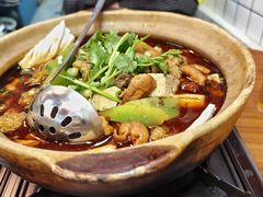 臭豆腐肥肠鸡煲-谢记上海大排档(长寿路店)