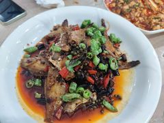 干烧耗儿鱼-洪霞餐馆
