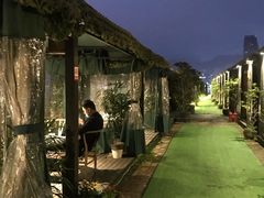 -冰冰龙虾·江湖菜·花园江景餐厅