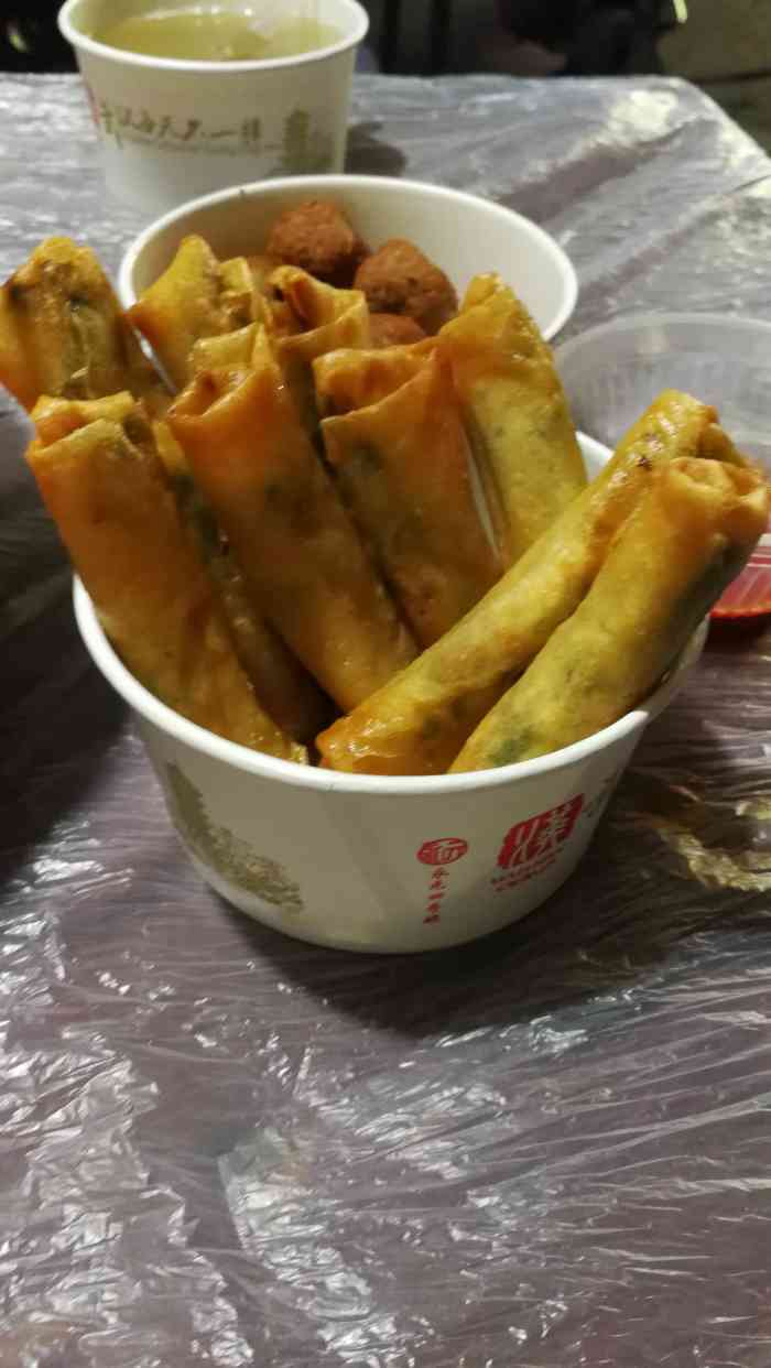 桂萍特色牛筋牛杂(长堤街总店)-"在一个有些冷的晚上和饭友一块儿专门