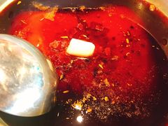 经典锅底-马路边边串串香(双井直营店)