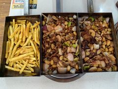 -老东镇啤酒屋海鲜加工·蒸汽海鲜·海鲜烧烤(台东店)