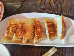 煎饺子-拉面莊夢語＆中华料理八椿