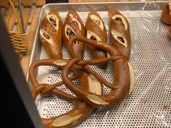 摩卡黑森林-Dough&Joe团憩(瑞虹天地月亮湾店)