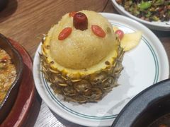 傣味菠萝饭-云海肴·汽锅鸡·云南菜(领展购物广场·中关村店)