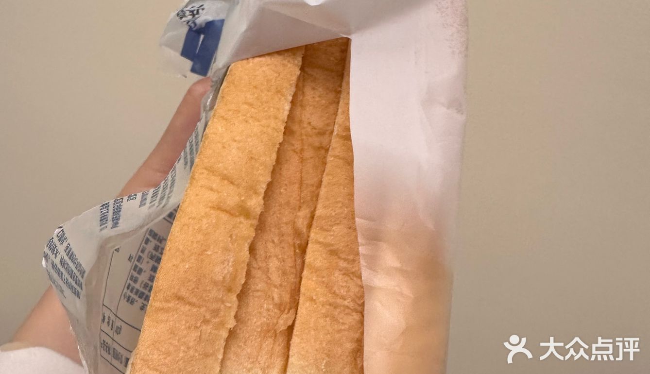 跟风买的全家超熟吐司面包….