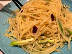 酸辣土豆丝-梅飞酒家(名辉豪庭店)