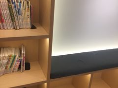 -漕河泾街道图书馆(漕河泾社区文化活动中心店)