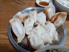 -黄阿姨锅贴大王(万航渡路店)