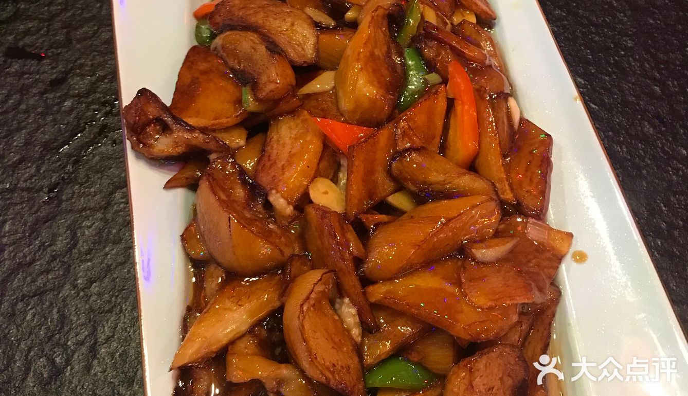 烤鸟贝也是必点，非常好吃，一点也没烤老