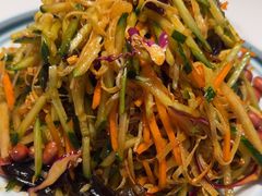 -胖太太四川麻辣排骨串(镇江路分店)