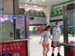 -正佳冰河湾真冰滑冰场