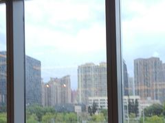 -大中华希尔顿酒店-念自助餐·嗨啤·小龙虾