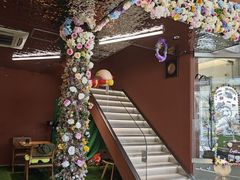 -Dragon Pizza•圆脸龙披萨·牛排餐厅
