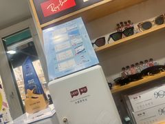 -豪门视光·星趣控·蔡司依视路眼镜代理商(中央大街店)