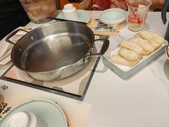 -黄记煌三汁焖锅(新佳丽江汉路店)