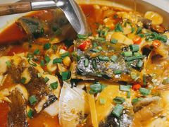 -魏铭鱼头捞饭(晋阳路店)