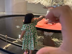 -涨巢·潮玩水疗局