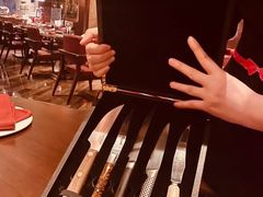 -恰餐厅及酒吧 CHAR Bar & Grill (北京丽都皇冠假日店)