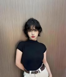 -米娜护肤造型