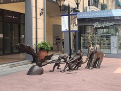 -王府井奥莱临潼小镇(临潼店)
