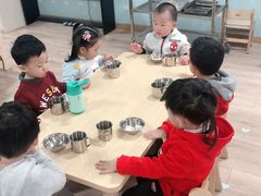 -黄浦乐烁龙鱼宝贝托育园(海潮路校区)