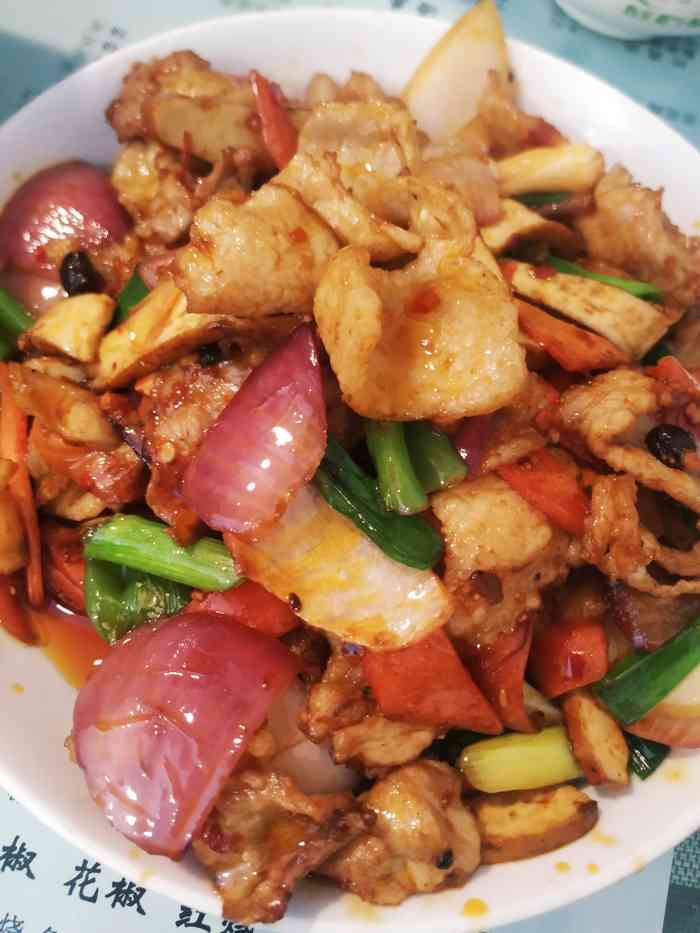 辣妹子家常菜-"来妹妹学校,中午来到这家川菜馆吃午饭,位.