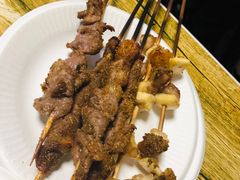 -老红桥炸灌肠牛肚锅烧烤(定福庄店)