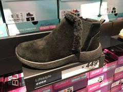 -SKECHERS 斯凯奇(上海国际时尚中心店)